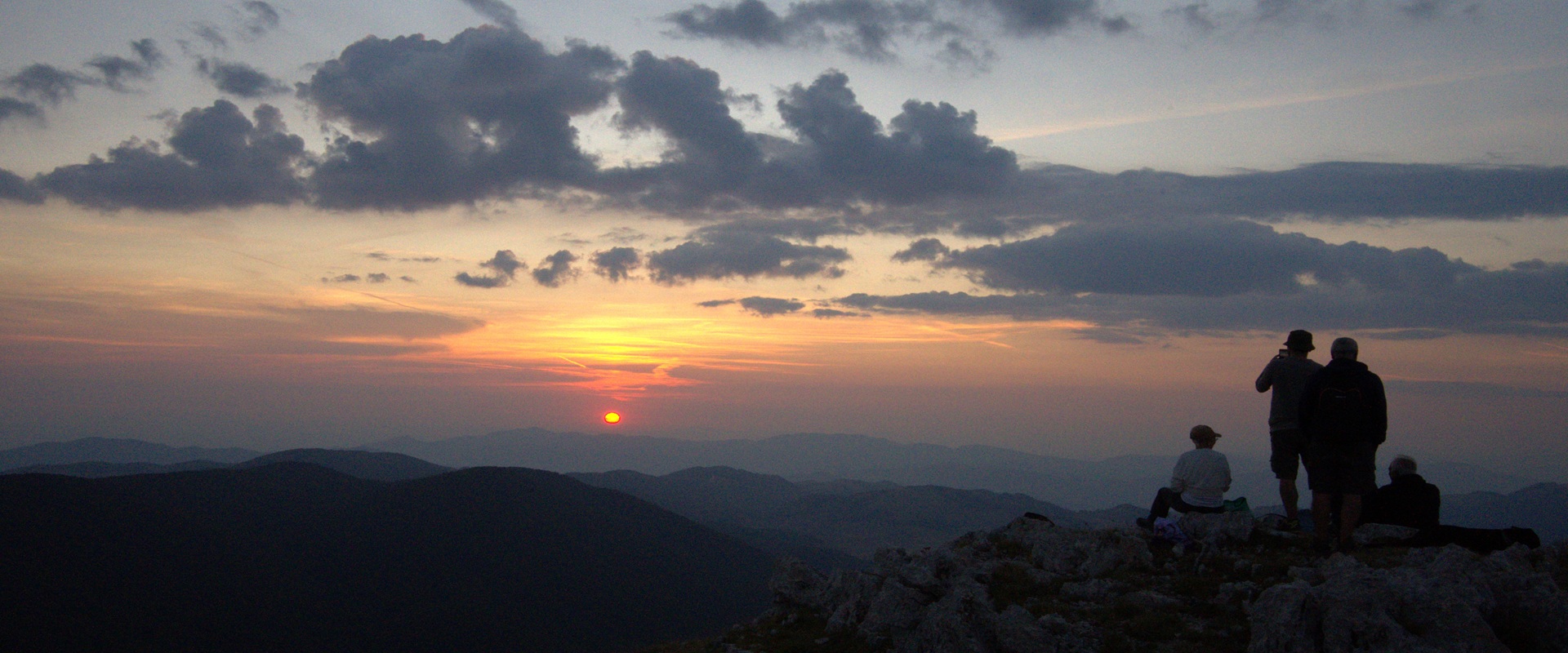 SPECIALE DOPPIA GUIDA: TRAMONTO DI FINE ANNO SUL MONTE AUTORE 